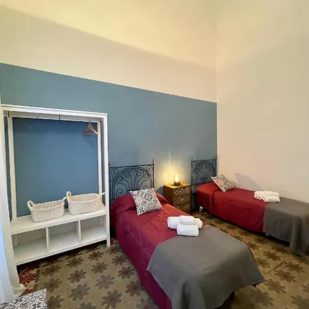 4 Balconi House-Appartamento Salentino Nel Centro Di Lecce Exterior foto