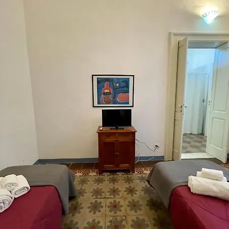 4 Balconi House-Appartamento Salentino Nel Centro Di Lecce Exterior foto
